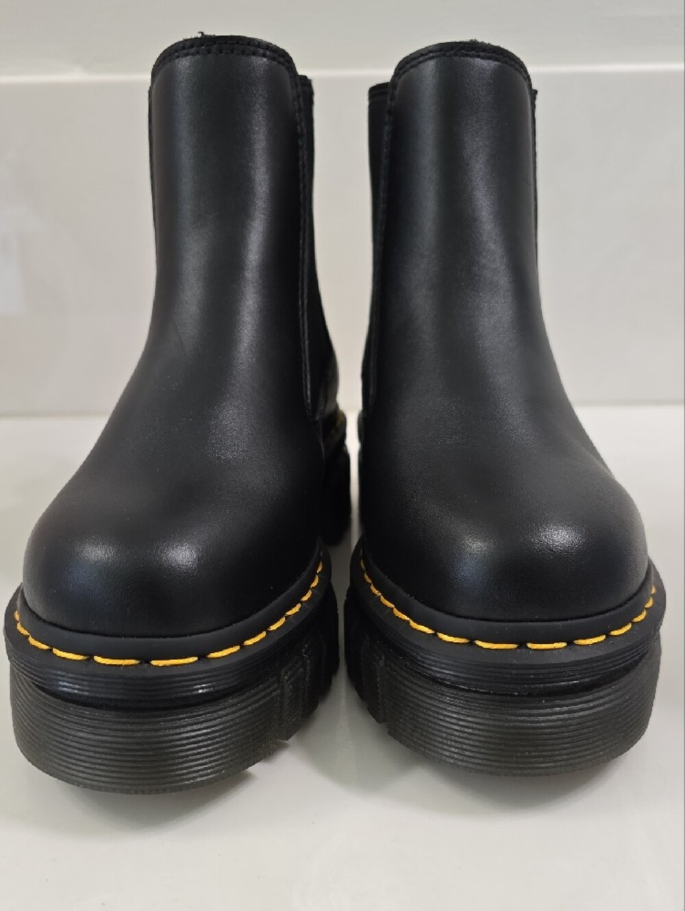 Dr. Martens Audrick  Chelsea Boots NWOT Authentic - Picture 2 of 15